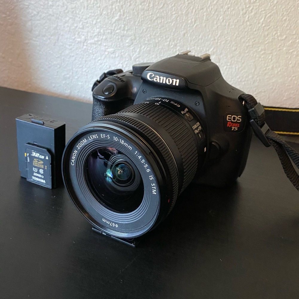 Canon t5 with 10-18mm wide angle lens bundle